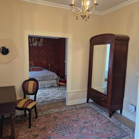 Bed and breakfast Chateau La Hussardiere 3*