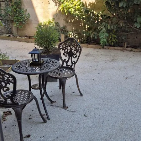Frühstückspension Chateau La Hussardiere 3*