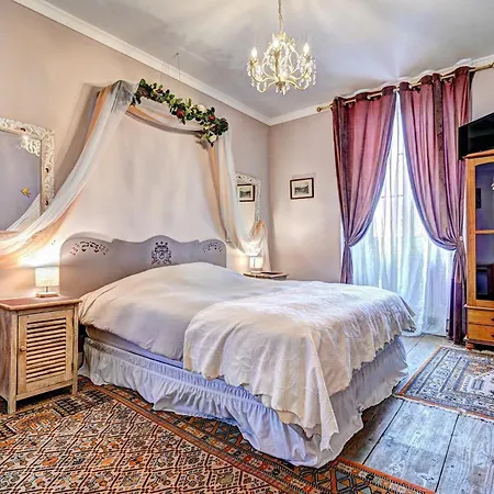 Chateau La Hussardiere 3*