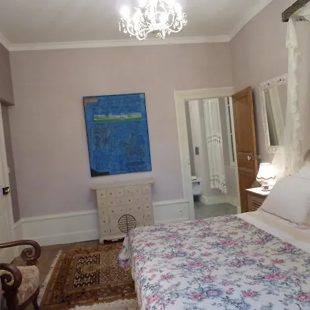 Chateau La Hussardiere 3* Dampierre-sur-Salon