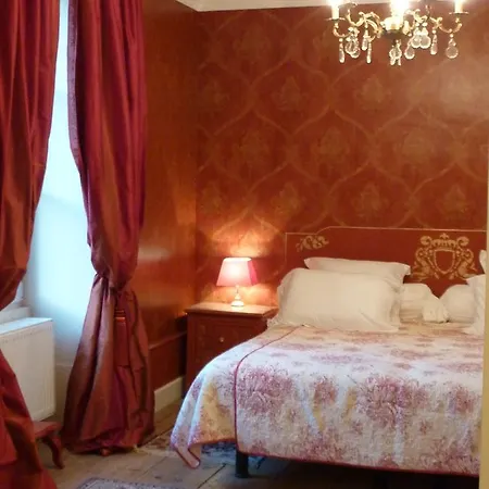 Chateau La Hussardiere 3* Dampierre-sur-Salon