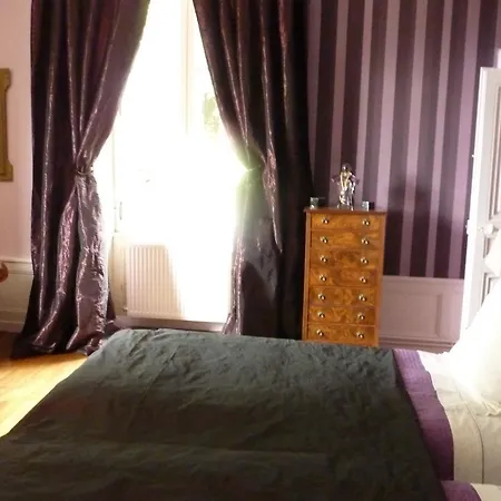 Bed and breakfast Chateau La Hussardiere