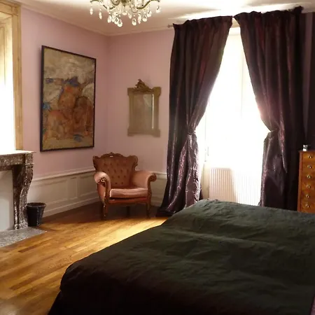 Bed and breakfast Chateau La Hussardiere 3*